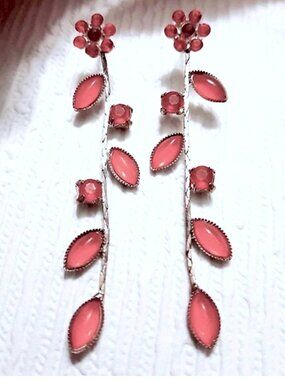 Long Silver Metal Red Rose Leaf Rhinestone Dangle Earrings